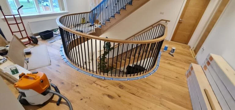 Floor joint to the stairs gallery